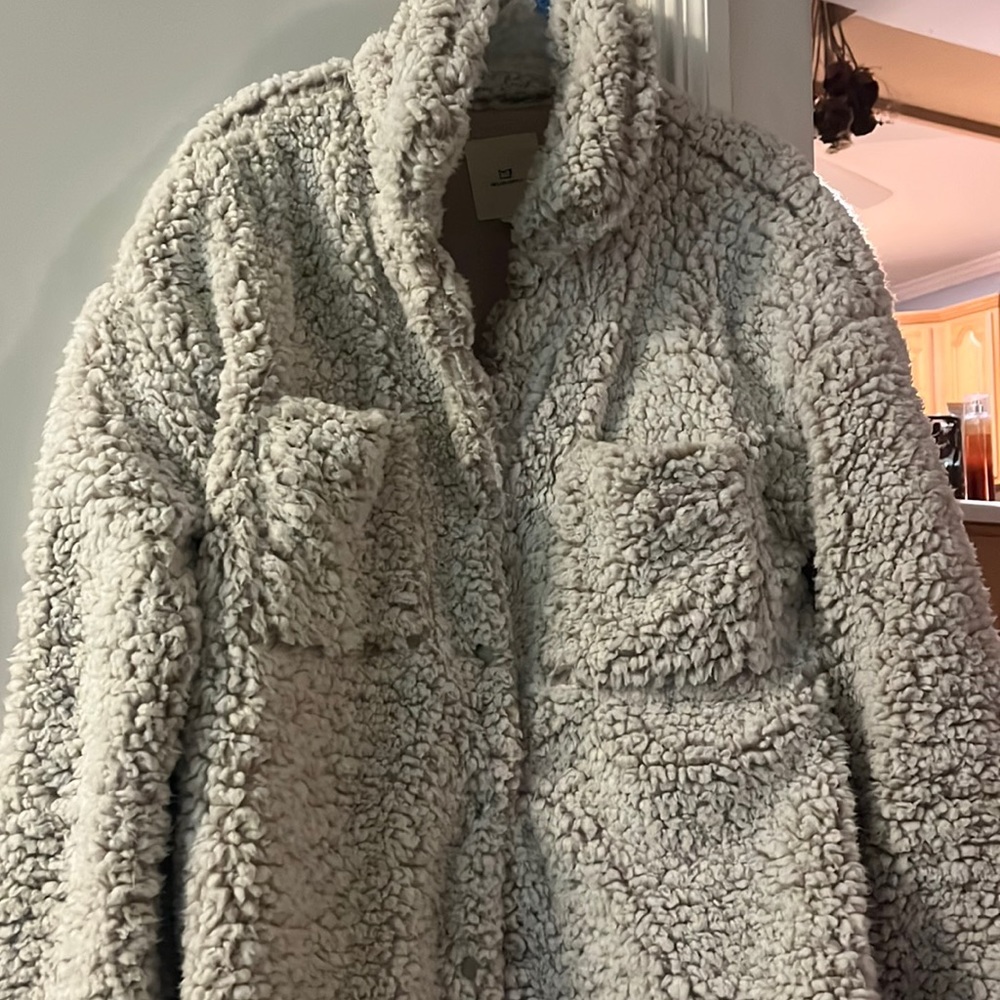 EUC button down Sherpa coat. White/cream mix, size small, “Thread + Supply”.